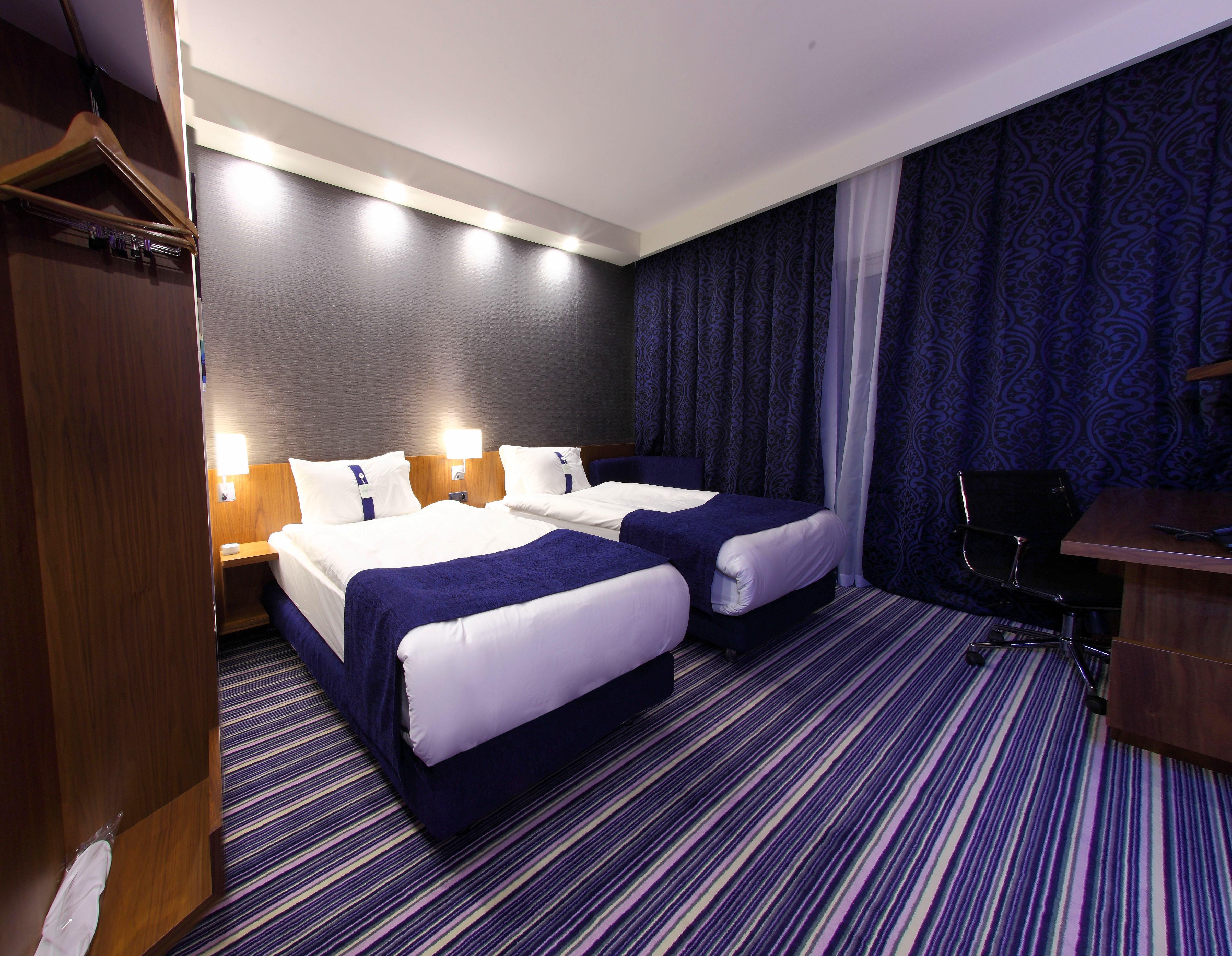 Holiday Inn Express Manisa-West By Ihg Exterior photo