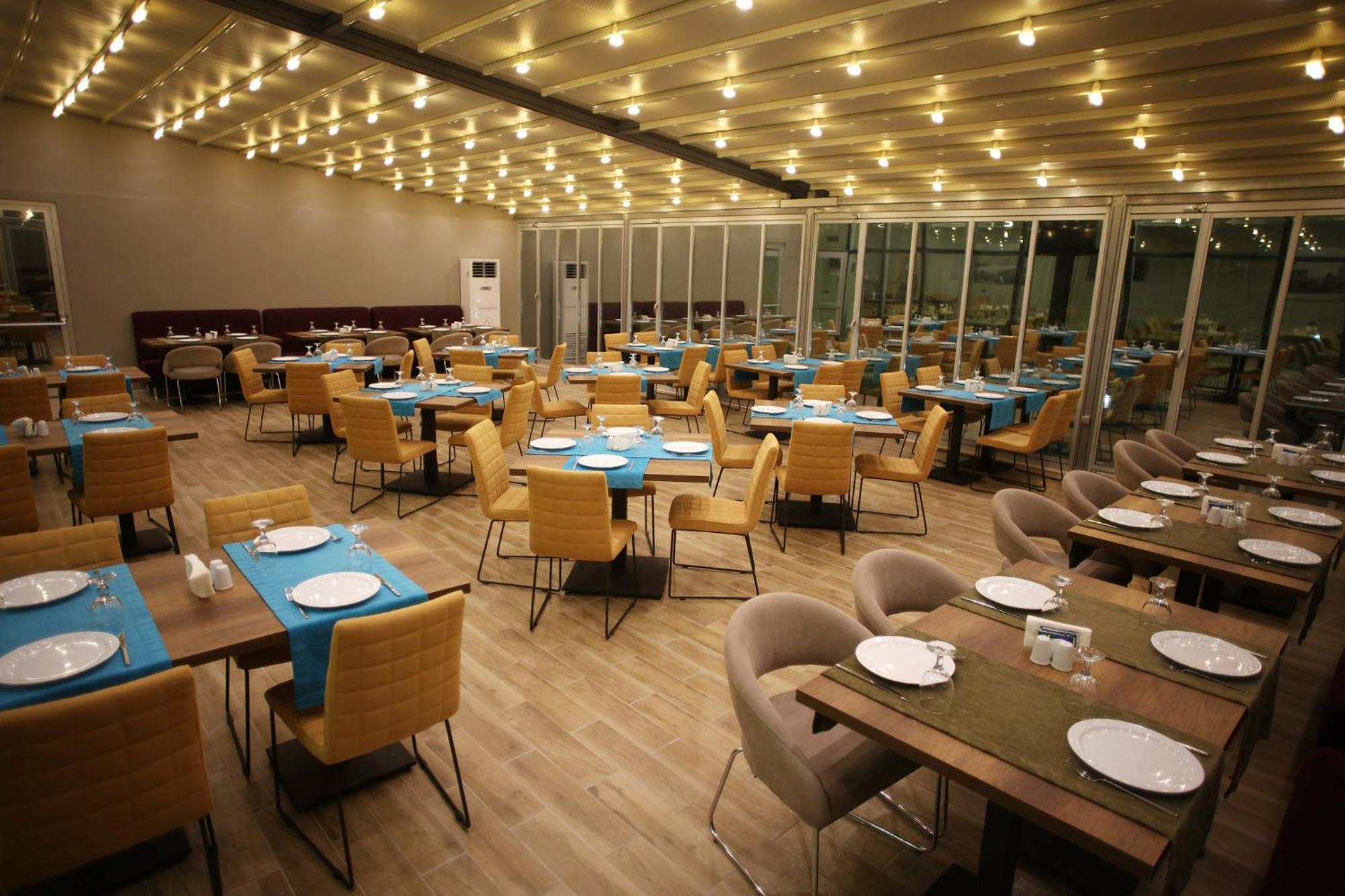 Holiday Inn Express Manisa-West By Ihg Exterior photo