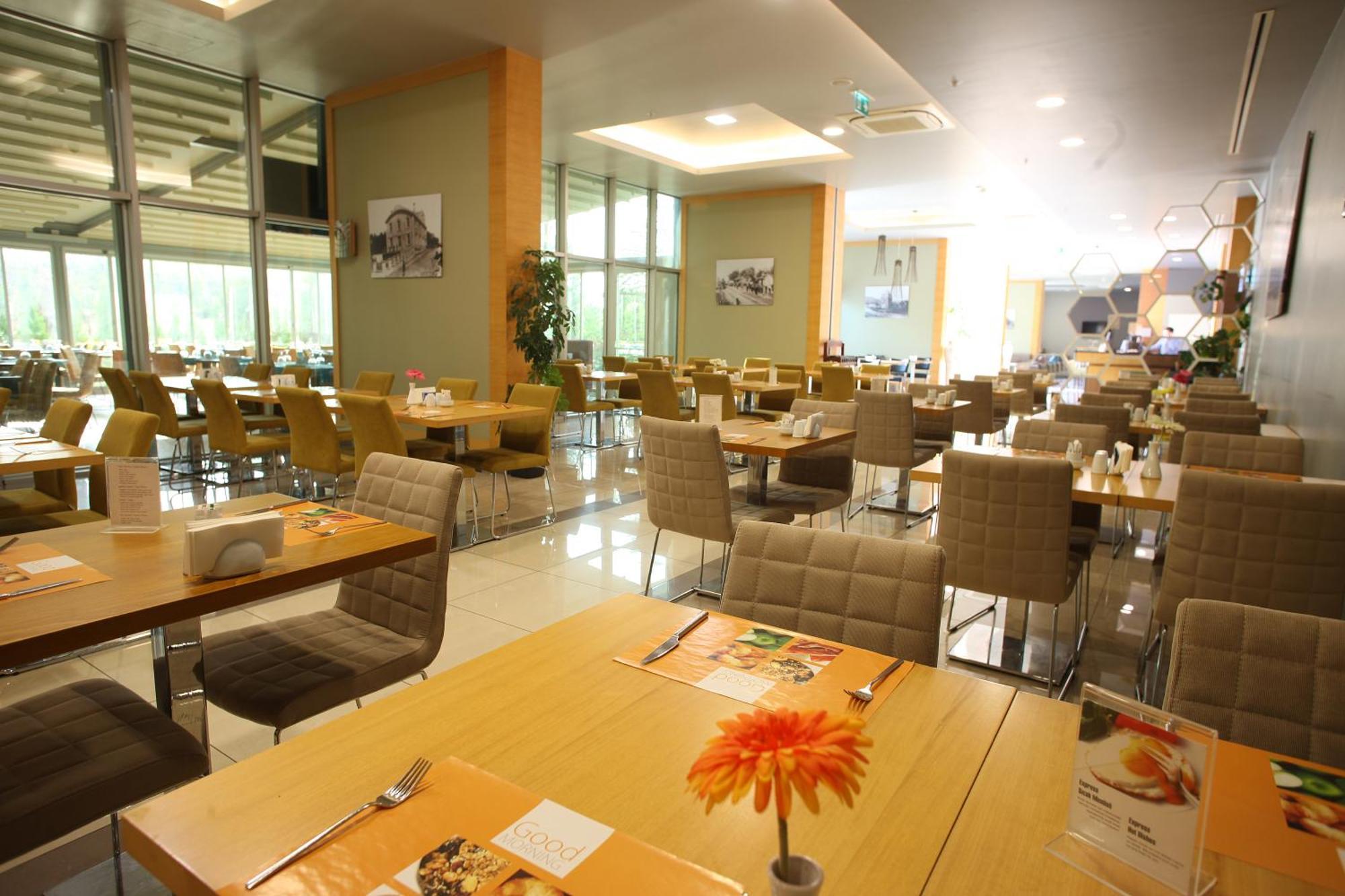 Holiday Inn Express Manisa-West By Ihg Exterior photo