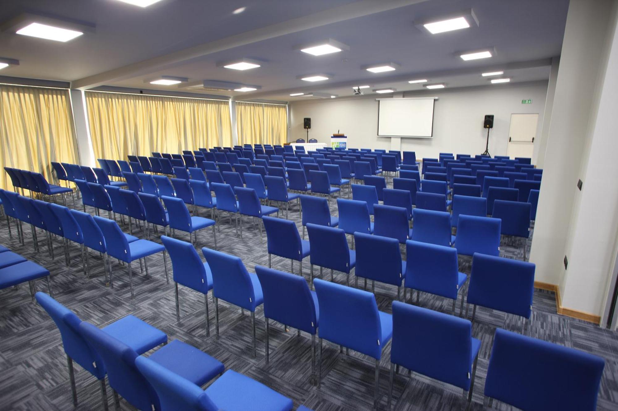 Holiday Inn Express Manisa-West By Ihg Exterior photo