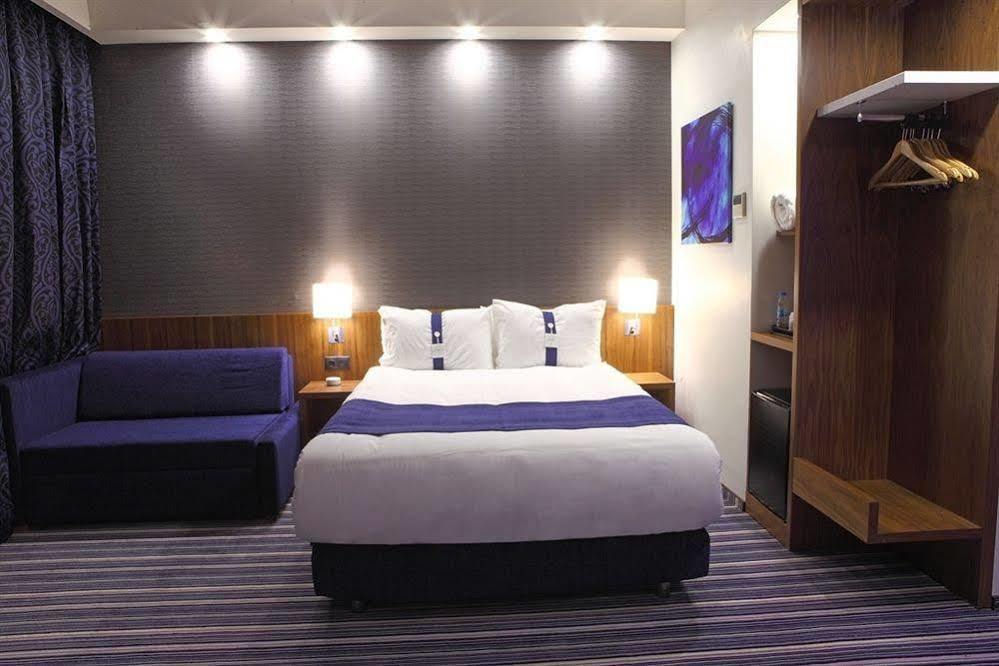 Holiday Inn Express Manisa-West By Ihg Exterior photo